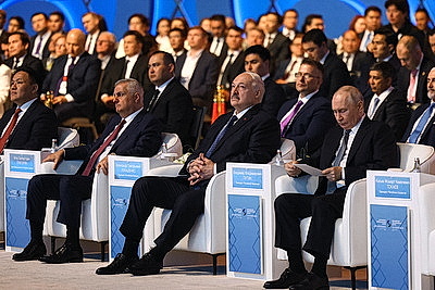 Лукашенко участвует в V Евразийском экономическом форуме в Астане