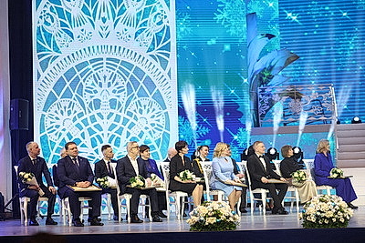 Лукашенко вручил премии \"За духовное возрождение\" и спецпремии Президента