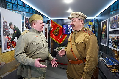 \"Максимально открытый и живой проект\". Агитационный патриотический поезд прибыл из России в Беларусь