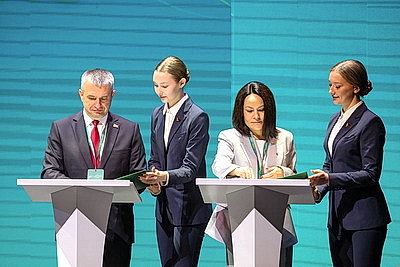 Представителей 16 стран объединил Гомельский экономический форум