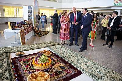 Национальные мелодии и мировые хиты. Мастера искусств Таджикистана представили гала-концерт в Минске