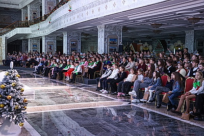 Маленькие гости Дворца Независимости окунулись в сказку