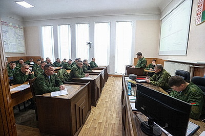 Соединение сил спецопераций в Бресте приведено в повышенную готовность во время проверки ВС