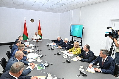\"Можем конкурировать\". Лукашенко ставит задачу активнее осваивать рынок светодиодных ламп