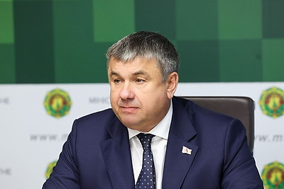 Шулейко представил нового руководителя коллективу Минлесхоза
