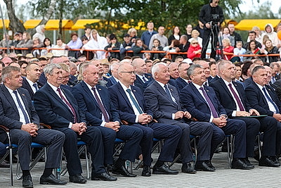 \"Дажынкі-2026\". Фестиваль-ярмарка тружеников села проходит в Барановичском районе