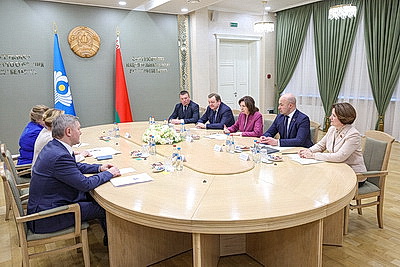 В Совете Республики прошла встреча с участниками международного туристического форума