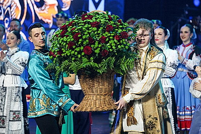 В Минске проходит торжественный концерт ко Дню единения народов Беларуси и России