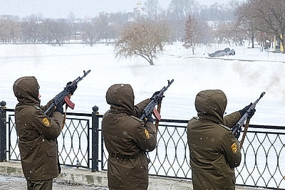 Девизом было и остается \"Своих не бросать\". В Могилеве прошел митинг ко Дню памяти воинов-интернационалистов