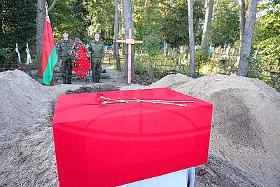 Останки 16 мирных жителей - жертв геноцида перезахоронили в Гомельском районе