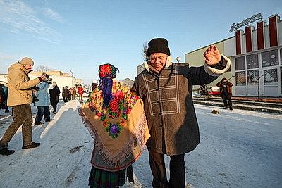 Деревня, где каждый мечтает стать \"царем\". Как в Семежево сохраняют уникальный обряд