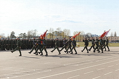 В Бресте более 300 десантников-срочников уволили в запас
