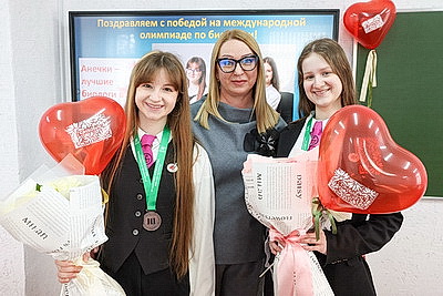 \"Постоянное движение вперед и труд\". Как витебские гимназисты покоряют вершины предметных олимпиад
