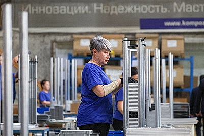 Главы правительств Беларуси и Кыргызстана посетили ОсОО \"Автомаш-Радиатор\"