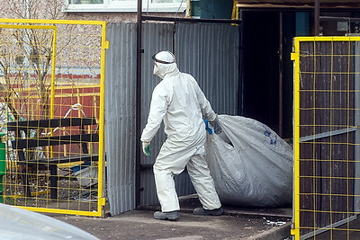 Строители приступили к монтажу панелей в пострадавшей при взрыве газа десятиэтажке в Гомеле