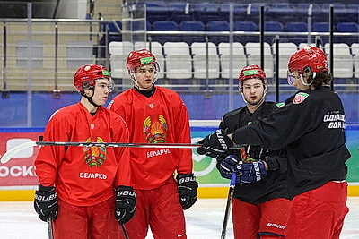 Молодежная сборная Беларуси по хоккею провела открытую тренировку в преддверии Кубка Будущего