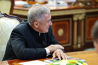 Лукашенко обсудил с Миннихановым сохранение исторической памяти и прошедший в Казани концерт-реквием