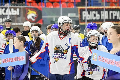 В Гомеле проходят областные соревнования среди детей и подростков по хоккею \"Золотая шайба\"