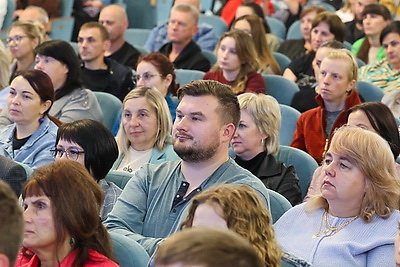 Актуальные темы обсудили жители Орши на встрече со Шпаковским
