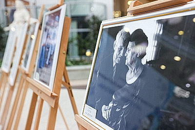 Искренность без глянца. Фотовыставка участницы проекта \"Ее рук дело\" открылась в Минске