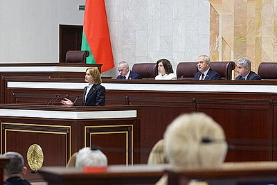 Правительство Беларуси работает над модернизацией системы пособий по уходу за ребенком