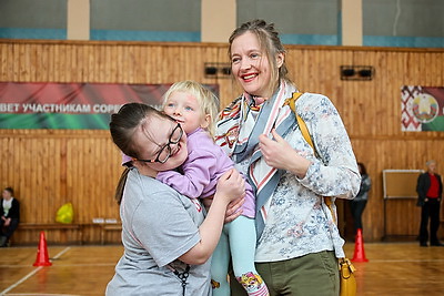 Победа над собой. Турнир по водным видам спорта \"Спешиал Олимпикс\" в Витебске собрал около 80 участников