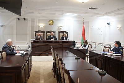 Офицер СС Ганс Зиглинг обвиняется в убийстве не менее 1,7 тыс. человек, включая 238 детей