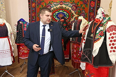 Богатство культуры через простые вещи. Выставка \"Народ багаты на розныя святы\" открылась в Гомеле
