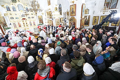 Православные верующие отмечают Пасху