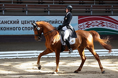 Международные соревнования по конному спорту \"Этап Кубка Евразии по выездке\" завершились в Ратомке