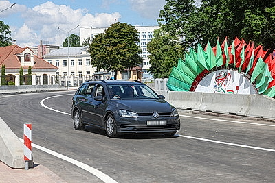 Мост через реку открыли после реконструкции в историческом центре Гродно
