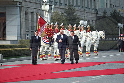 Церемония официальной встречи Лукашенко и Ким Чен Ына прошла в Пхеньяне