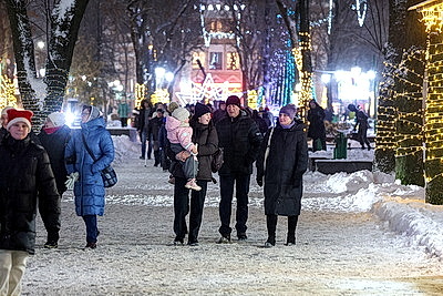 Новогодние гулянья проходят в столице и регионах