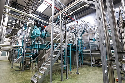 Непрерывный цикл. Сколько продукции в год будет производить новый завод агрокомбината \"Дзержинский\"