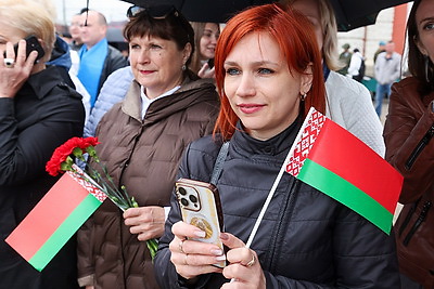 \"Максимально открытый и живой проект\". Агитационный патриотический поезд прибыл из России в Беларусь