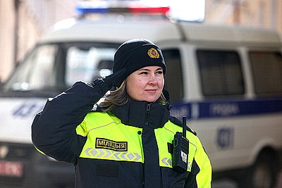 Гродненские милиционеры прошли торжественным маршем по центру города