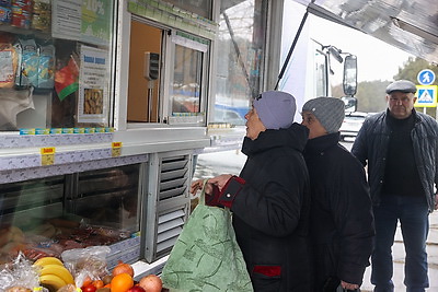 Русый о работе автолавок и сельмагов: люди должны иметь возможность купить все, что они хотят