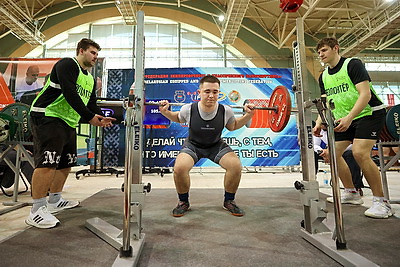 В Минске стартовал финал Республиканской универсиады по пауэрлифтингу