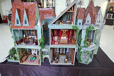 Выставка \"Волшебный мир миниатюры\" открылась в витебском музее частного коллекционирования