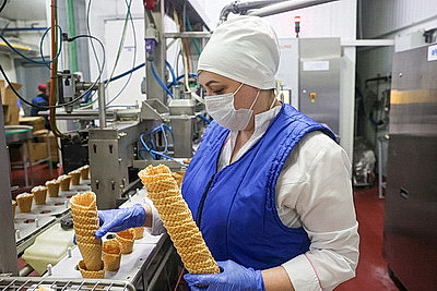 Загадка могилевского пломбира: как делают мороженое, любимое с детства