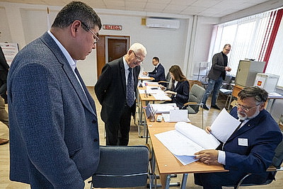 В России прошли выборы в Госдуму, в Беларуси россияне могли проголосовать в 7 городах