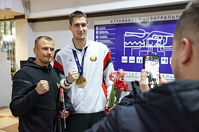 \"Ехал только за золотом\". Каратист Кудинов о победе на молодежном чемпионате мира