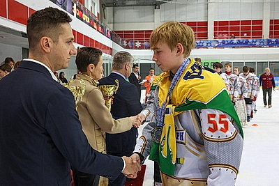 \"Огненные рыси\" из Гомельского района выиграли \"старший\" финал \"Золотой шайбы\" в дивизионе \"Б\"