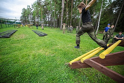 Около 200 участников собрали соревнования по военно-прикладным видам спорта в ДОСААФ