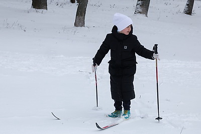 Любители активного отдыха провели праздничные выходные на снежных склонах