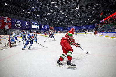 Команда Президента выиграла четвертый матч в РХЛ