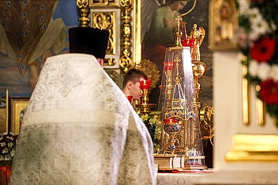 Православные верующие отмечают Пасху