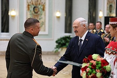 Лукашенко: по-настоящему суверенной может быть только страна с хорошо вооруженной и преданной армией