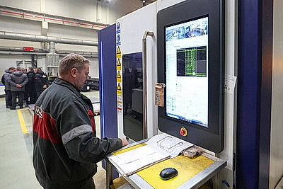 Как будут расширять автобусное производство МАЗ? Турчин ознакомился с производственными цехами