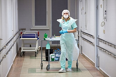 Шесть палат для ветеранов войн и труда открыли в 10-й городской клинической больнице Минска